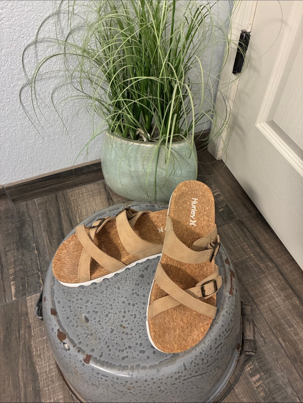 Hurley Tan Crisscross Buckle Slide Sandals
